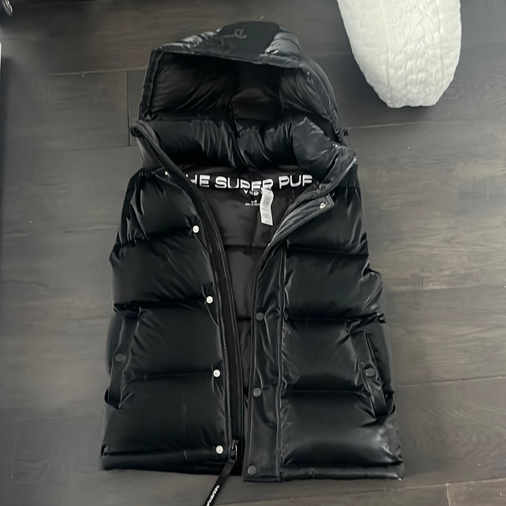 Aritzia super puff